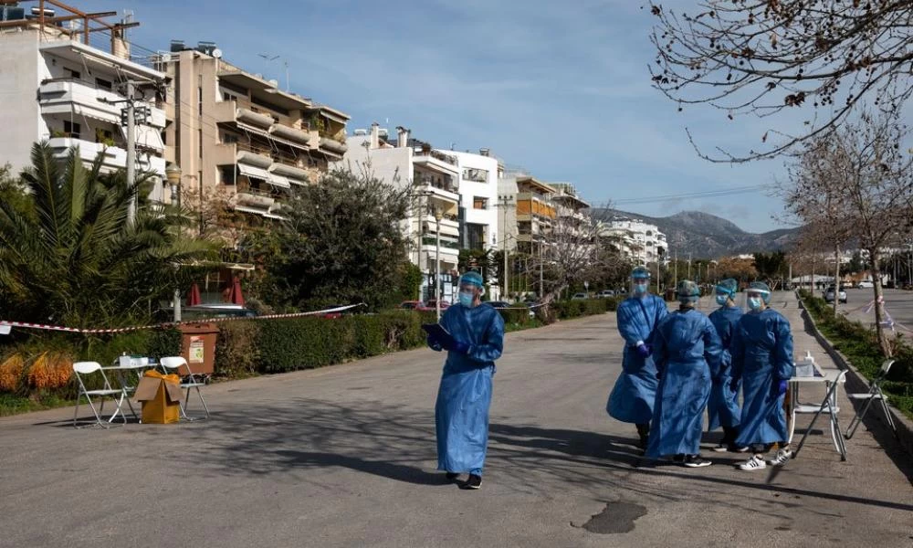 Βατόπουλος: «Υπάρχει φόβος για τέταρτο κύμα» - «Ο ιός είναι εδώ»